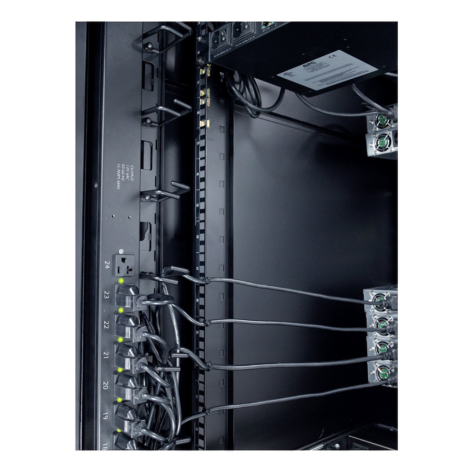 Organizador APC Vertical de Cabos - AR8442